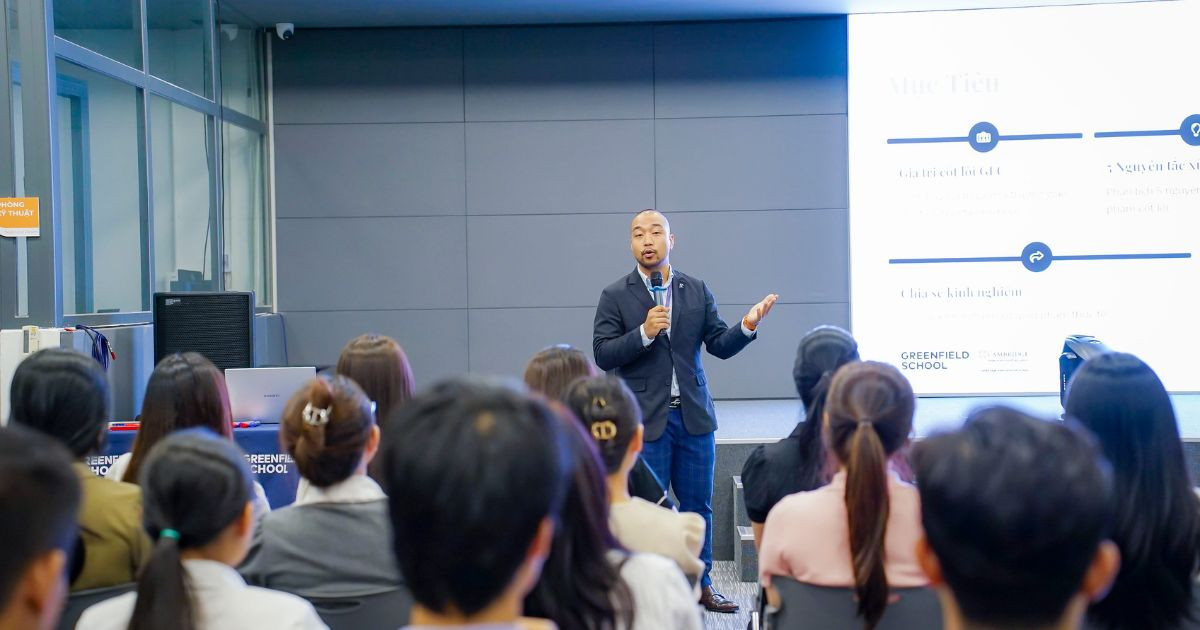 Thầy cô học tập nâng cao kỹ năng xử lý tình huống sư phạm để đồng hành cùng học sinh trong môi trường "Giáo dục từ trái tim"