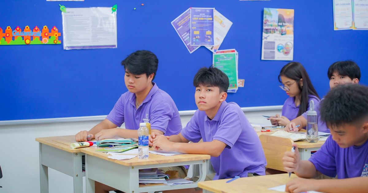 Khởi đầu hành trình hướng nghiệp dành cho học sinh Khối 9 với "Mật mã Holland"